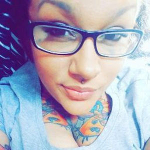 Meet your Posher, Carlee